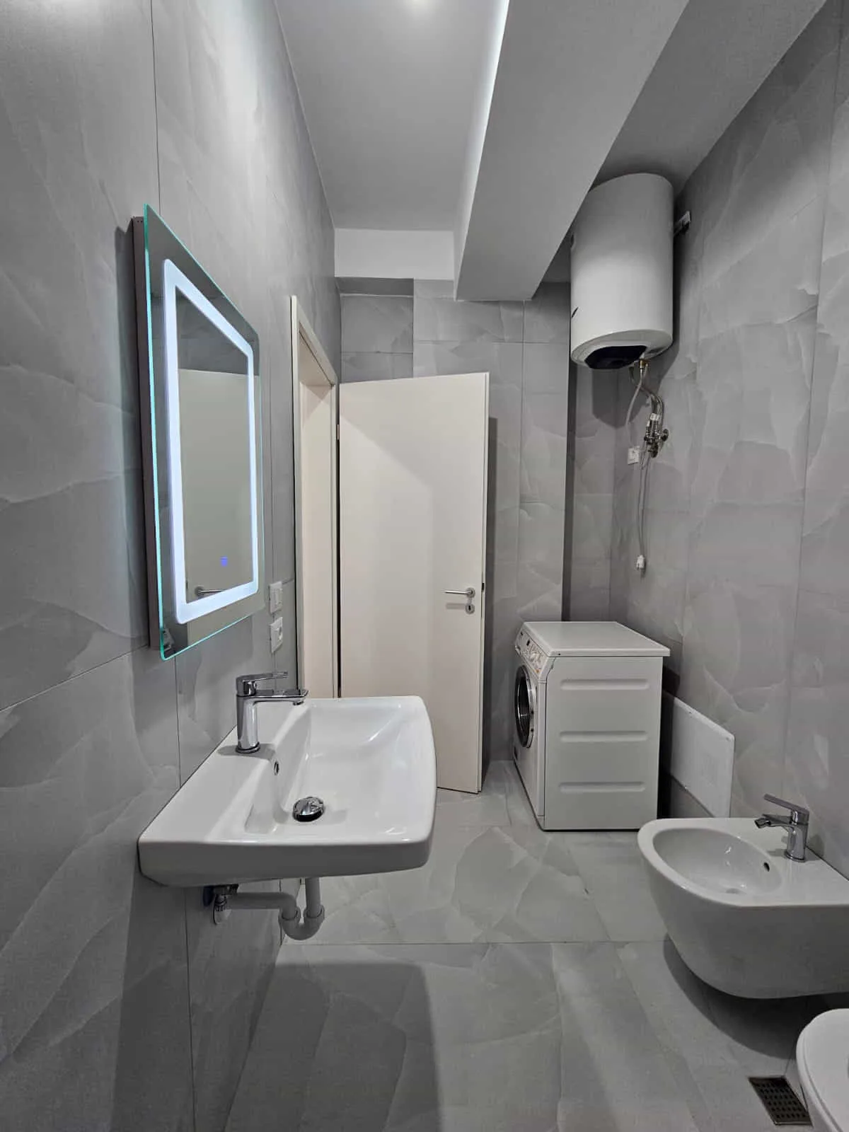 Apartament Me Qera 1+1 Tek Ali Demi (ID B2101232) Tirane