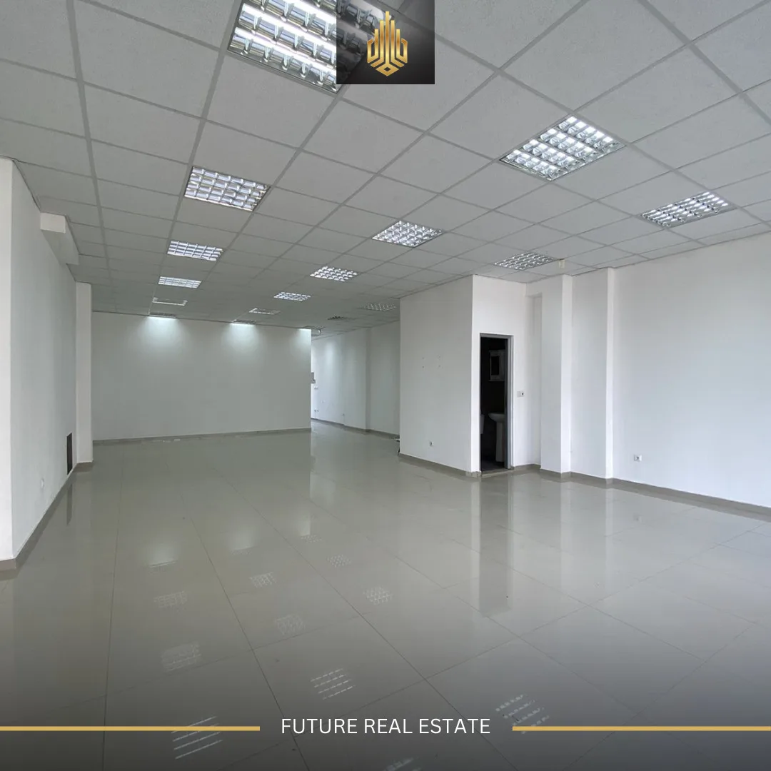 Lokal me QERA/103m²