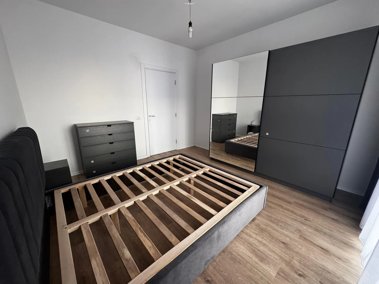 Apartament Me Qera 2+1 Tek Univers City (ID B2201946) Tirane
