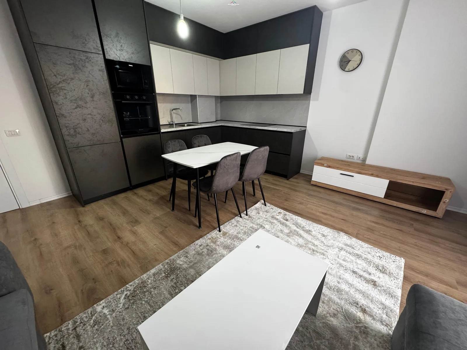 Apartament Me Qera 2+1 Tek Univers City (ID B2201946) Tirane
