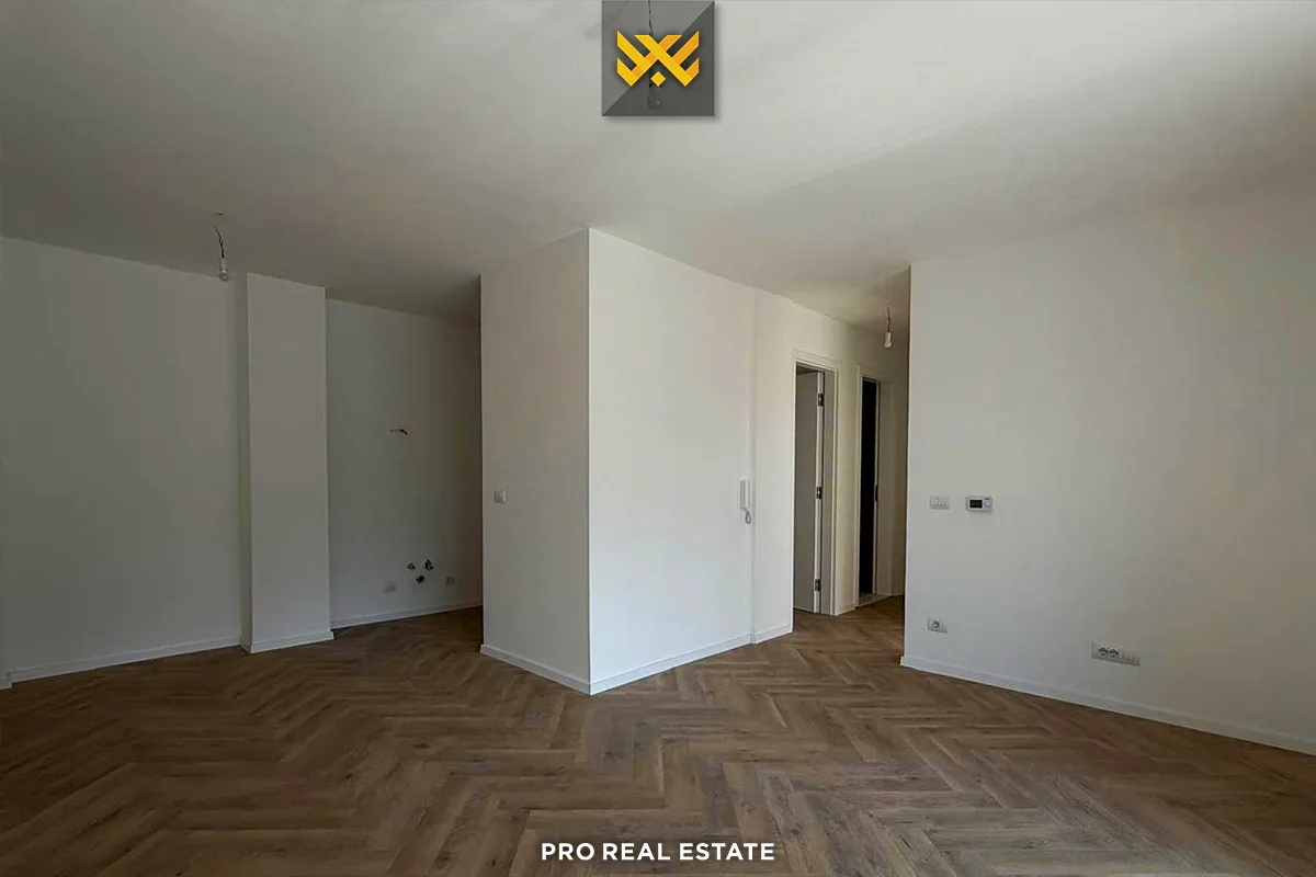 Banesë / Zyrë 84m² me #QIRA në Emshir
