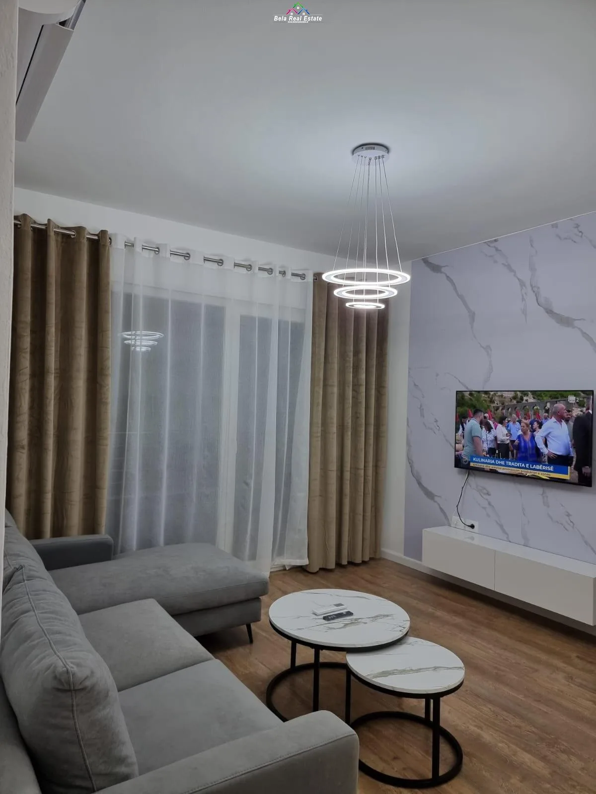 Apartament Me Qera 1+1 Tek Komuna e Parisit (ID B2101500) Tirane