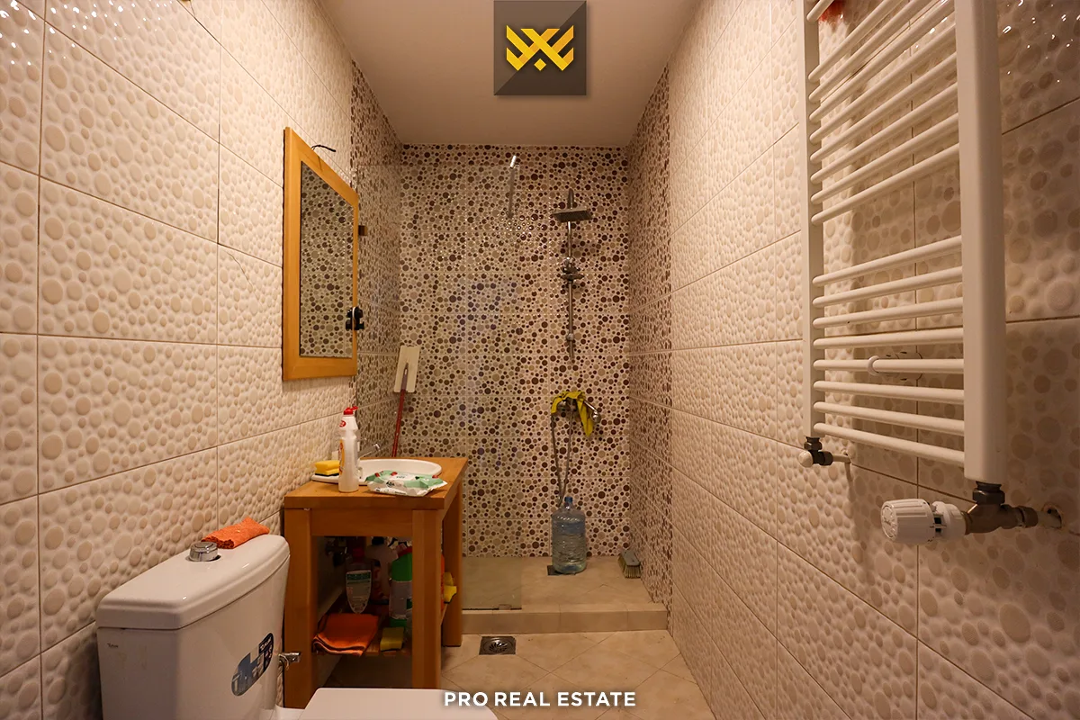 Banesë / Zyre 75m² me #QIRA në Dragodan