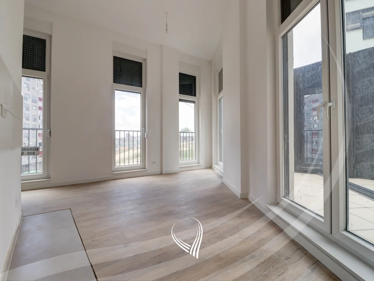 Zyre me 4 dhoma pune me qira në lagjen Mati 1 – Kodrina