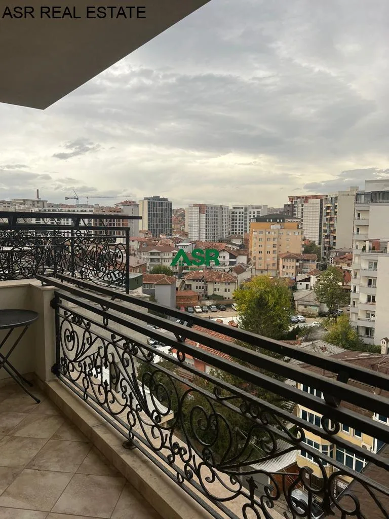 Lëshohet banesa me #qira në lagjen Qafa
