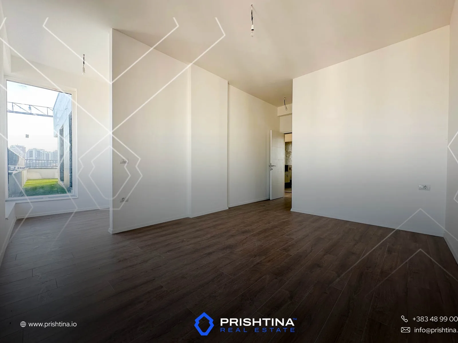 Banesë me qira 188m² + 92m² në Muharrem Fejza