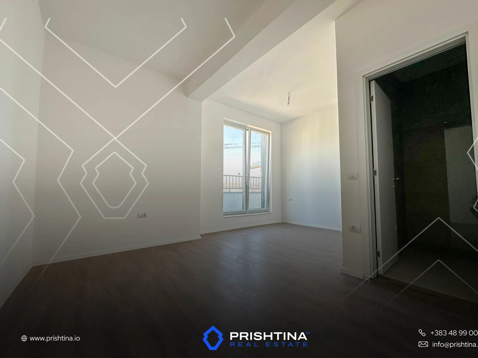 Banesë me qira 188m² + 92m² në Muharrem Fejza