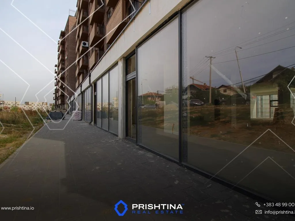 Lokal me qira 244m² në Veternik