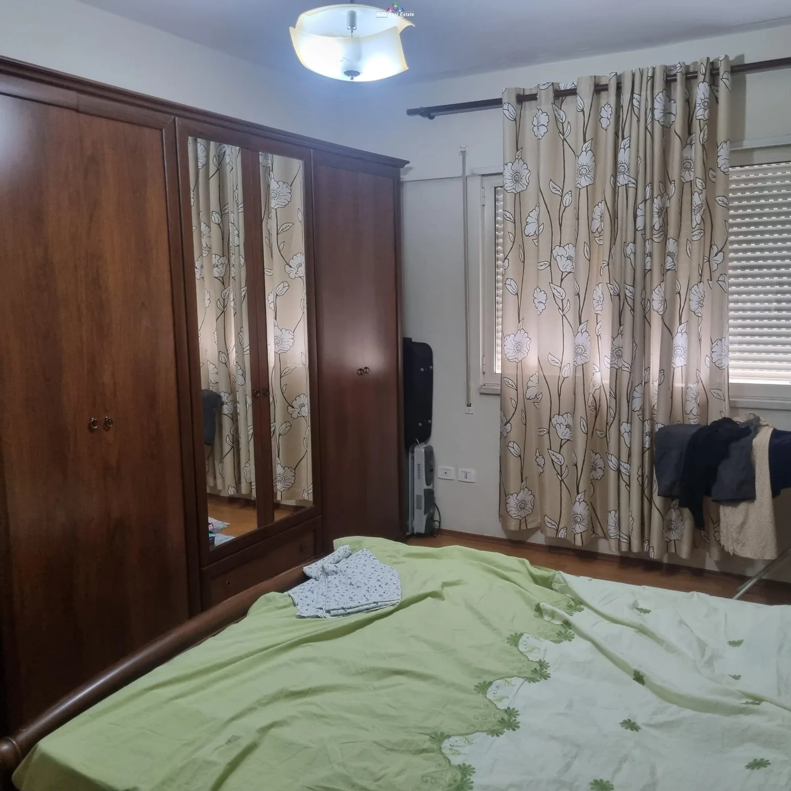 Apartament me Qera 1+1 Tek Komuna E Parisit (ID B210779) Tirane