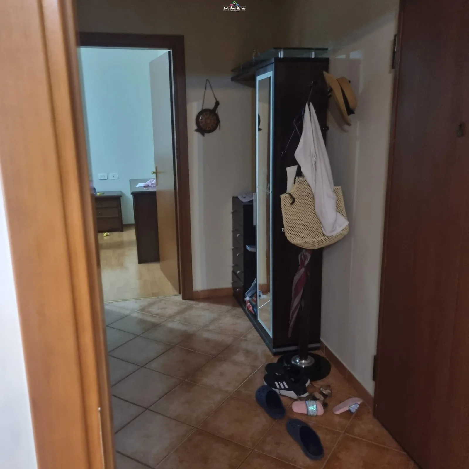 Apartament me Qera 1+1 Tek Komuna E Parisit (ID B210779) Tirane
