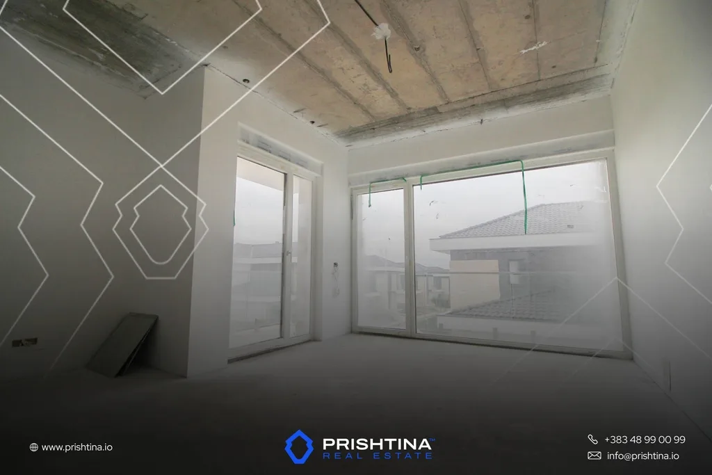 Shtepi ne #shitje 452m² dhe 352m² ne Cagllavice