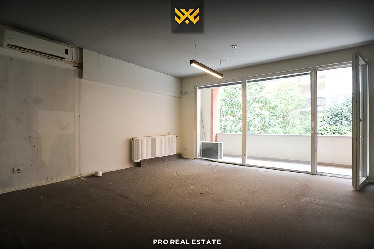 Banesë - Zyre 102m² me #QIRA në Rrugën B.