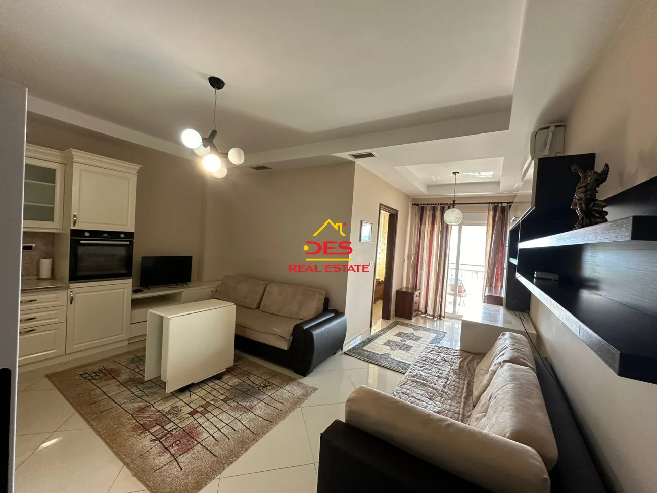 Jepet me qira apartament 1+1 në qendër të qytetit,elbasan.