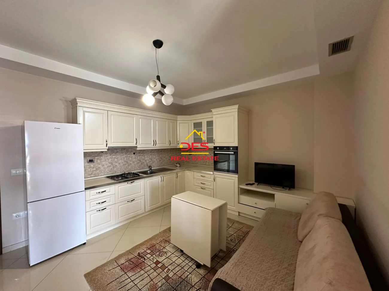 Jepet me qira apartament 1+1 në qendër të qytetit,elbasan.
