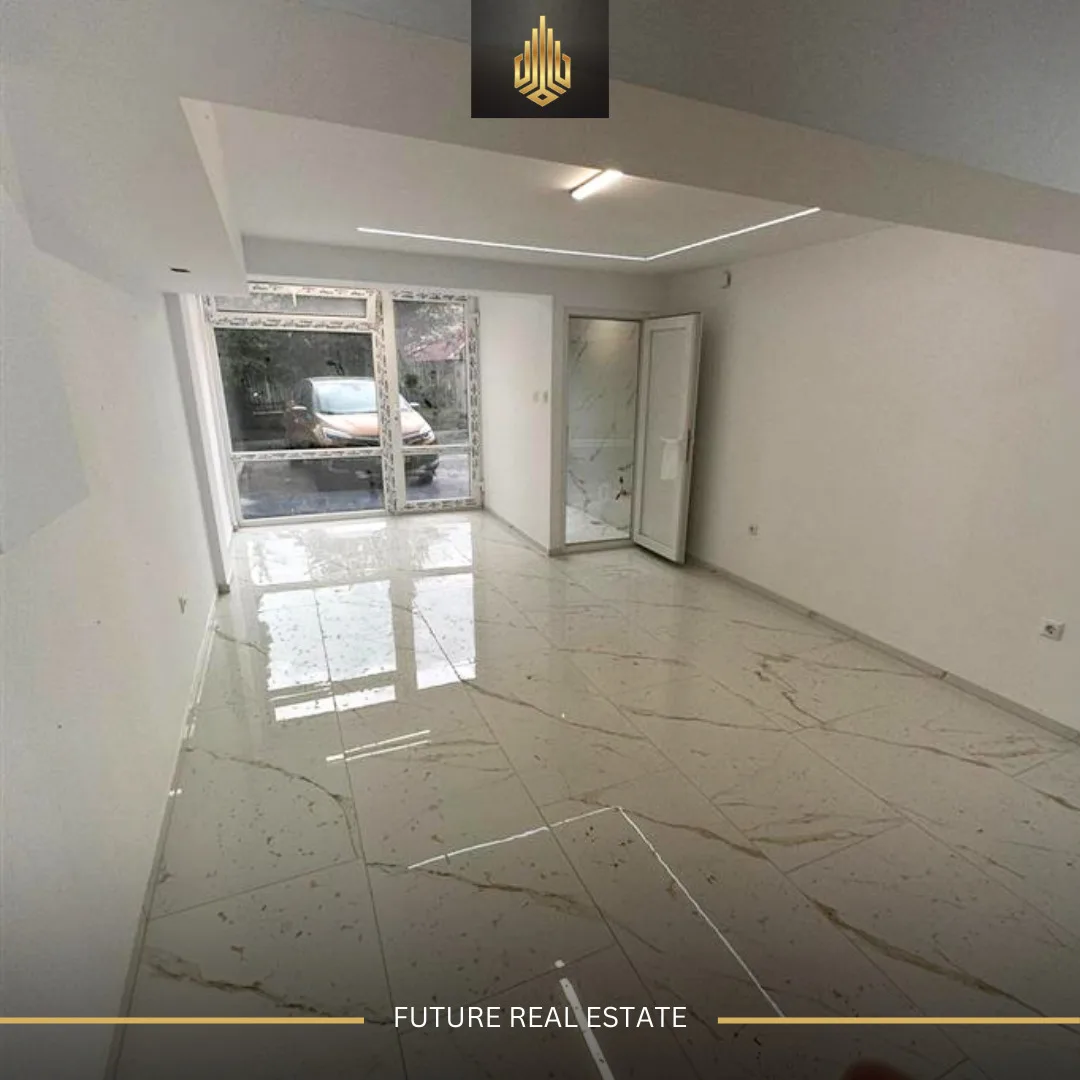 Lokal me QERA/30m²