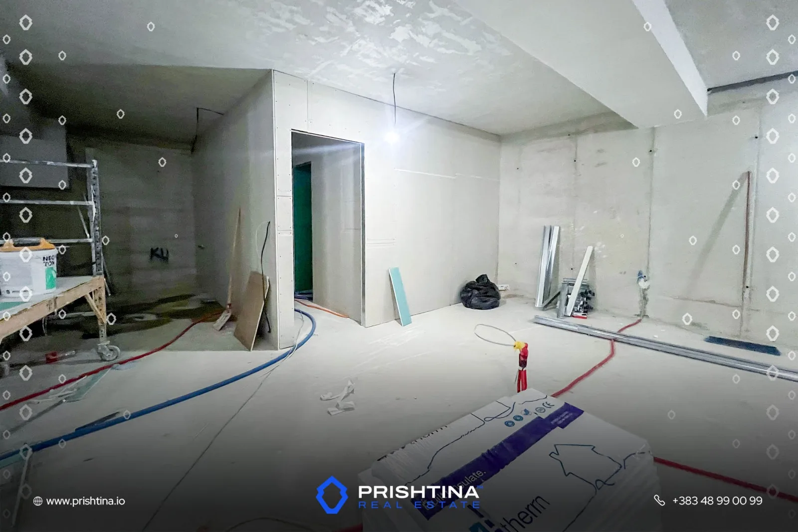 Lokal me qira 450m² në Emshir