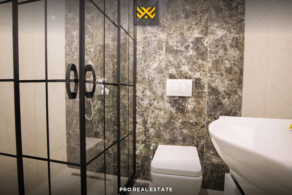 Banesë 107m² me #QIRA në Tophane.