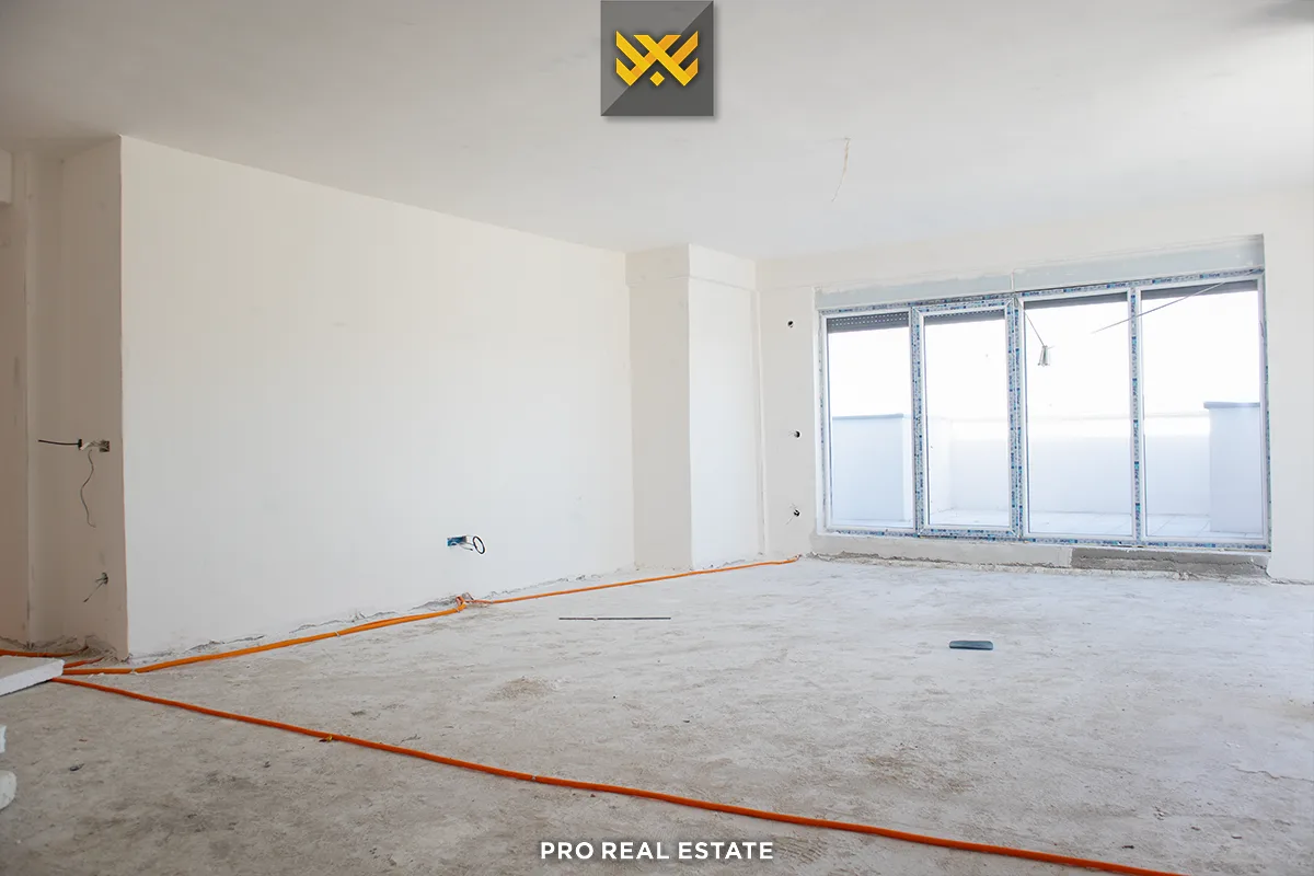 Banesë 190m² + 80m² për #SHITJE te Prishtina e Re.