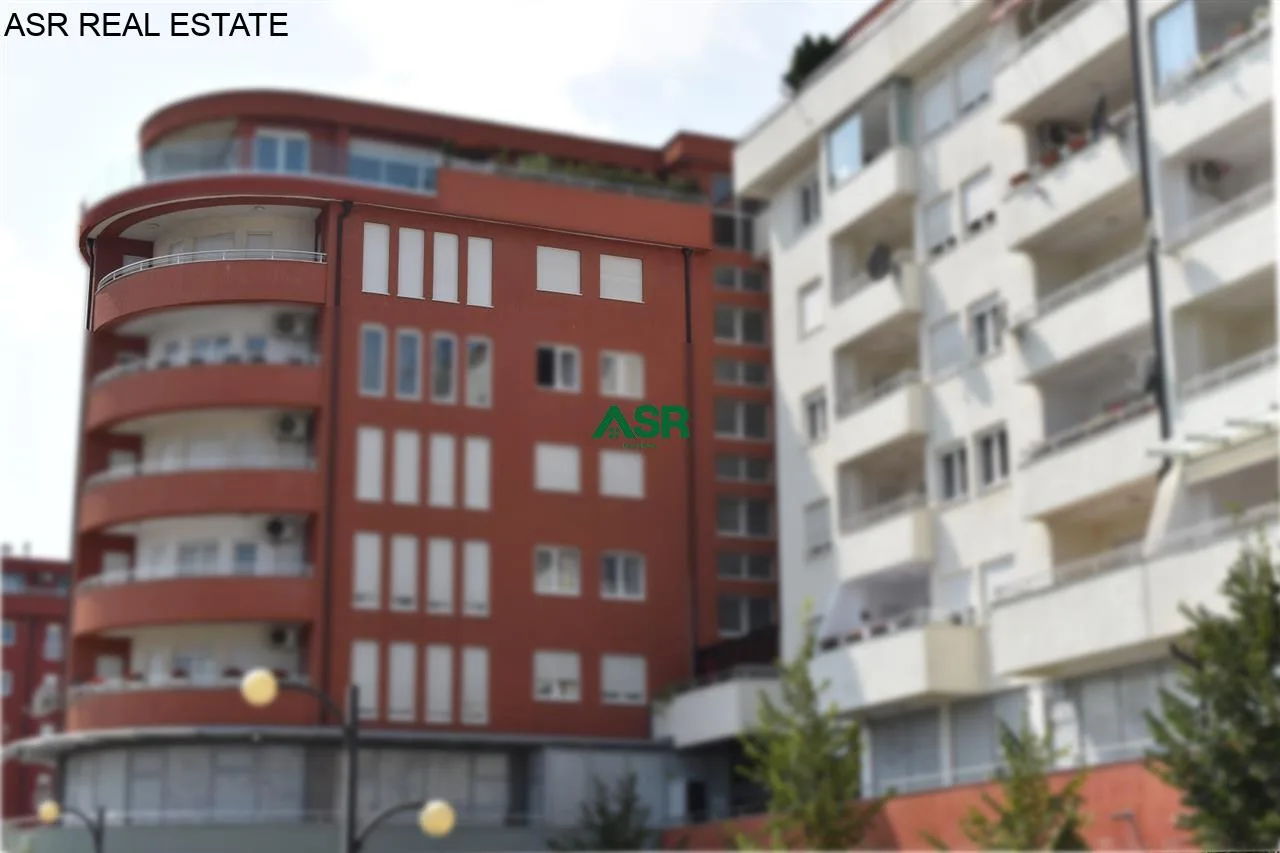 Lëshohet banesa me #qira në lagjën Arberia