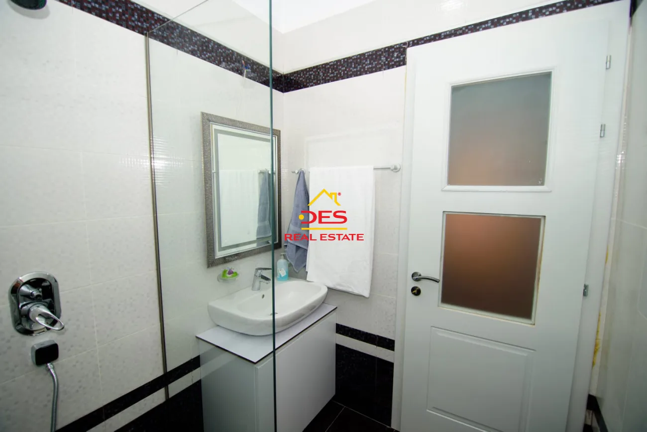 Shitet apartament 2+1 te diamond hill,vlorë
