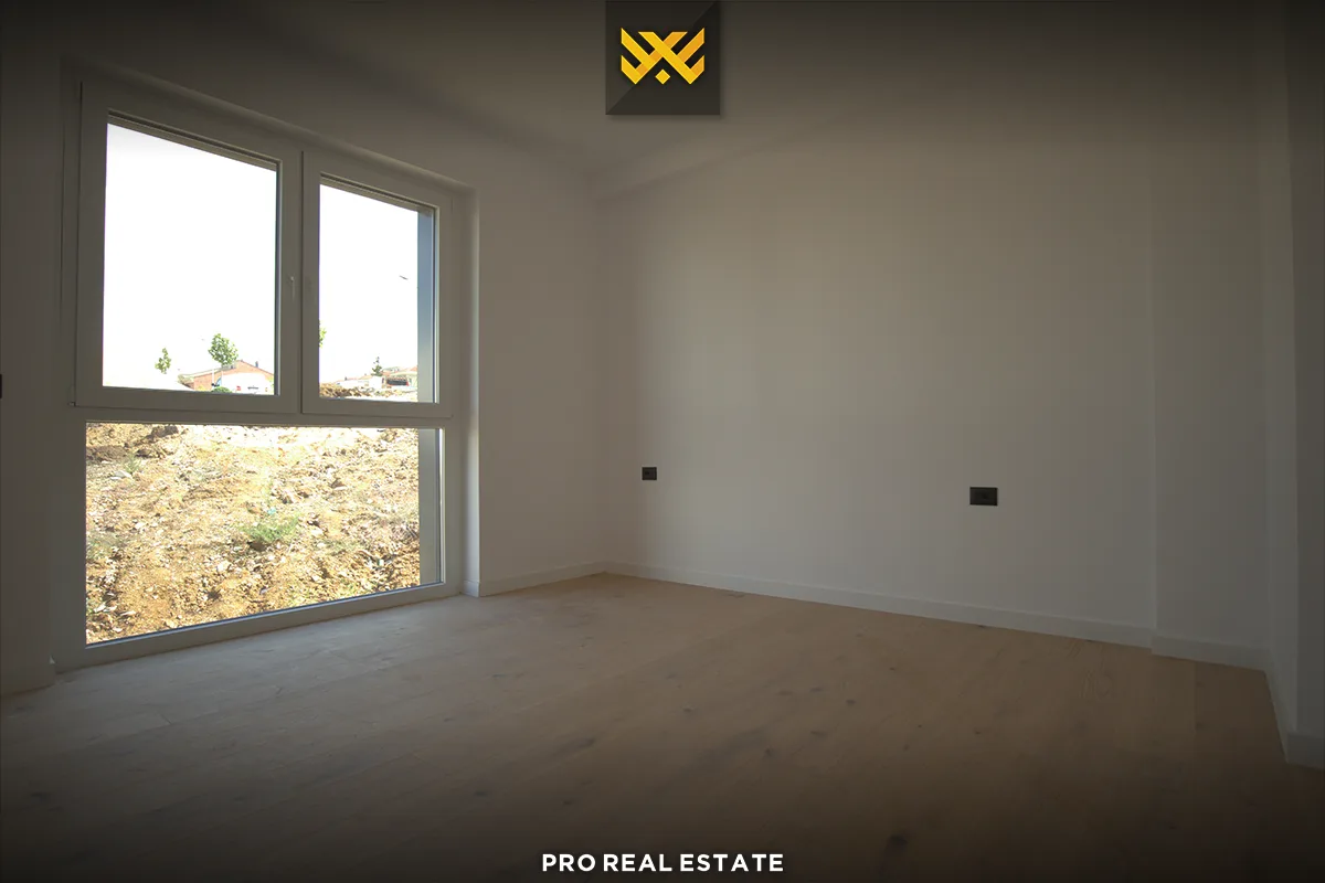 Banesë / Terracier 164m² + 50m² me #QIRA në Lagjen Marigona Hill.