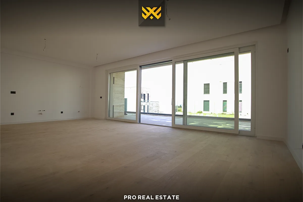 Banesë / Terracier 164m² + 50m² me #QIRA në Lagjen Marigona Hill.
