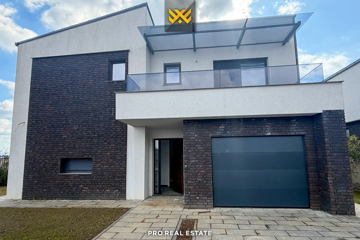 Shtëpi 243m² për #SHITJE në Lagjen Priam Village