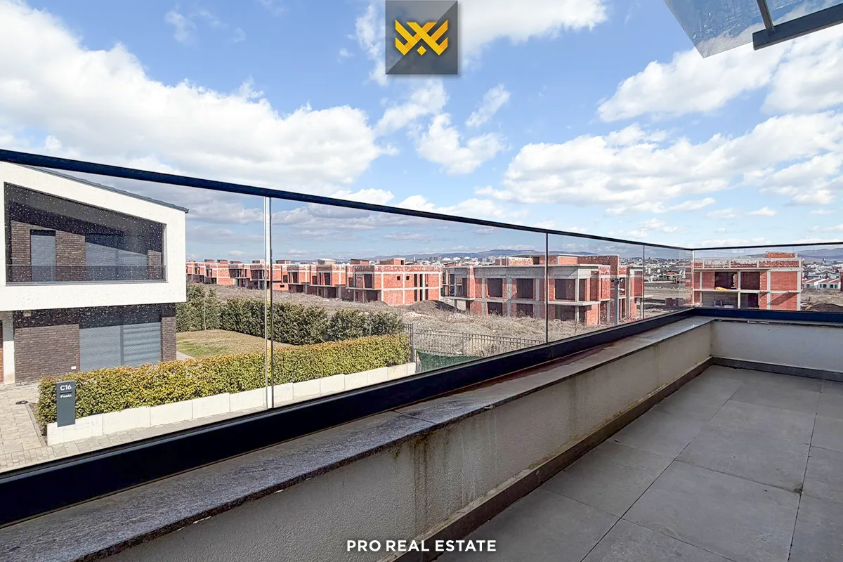 Shtëpi 243m² për #SHITJE në Lagjen Priam Village