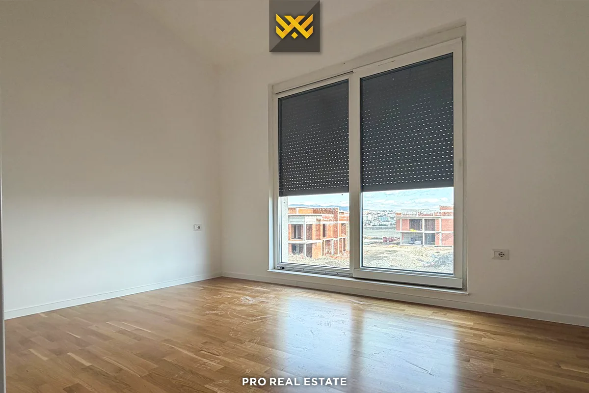 Shtëpi 243m² për #SHITJE në Lagjen Priam Village