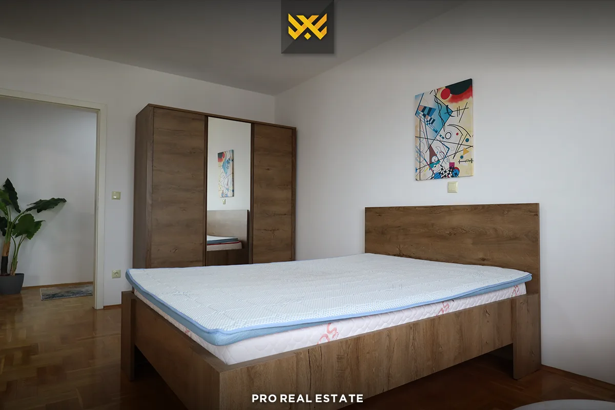 Banesë 102m² për #SHITJE në Lagjen e Spitalit.