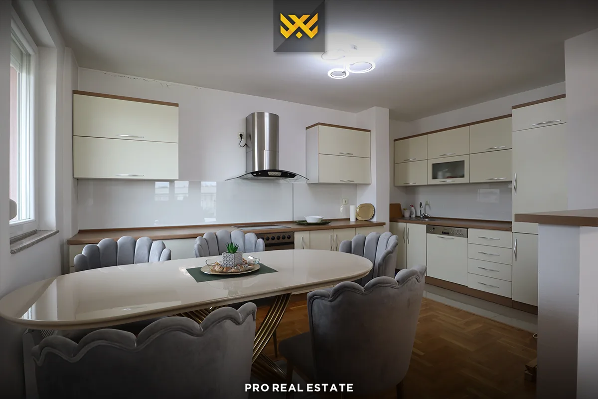Banesë 102m² për #SHITJE në Lagjen e Spitalit.