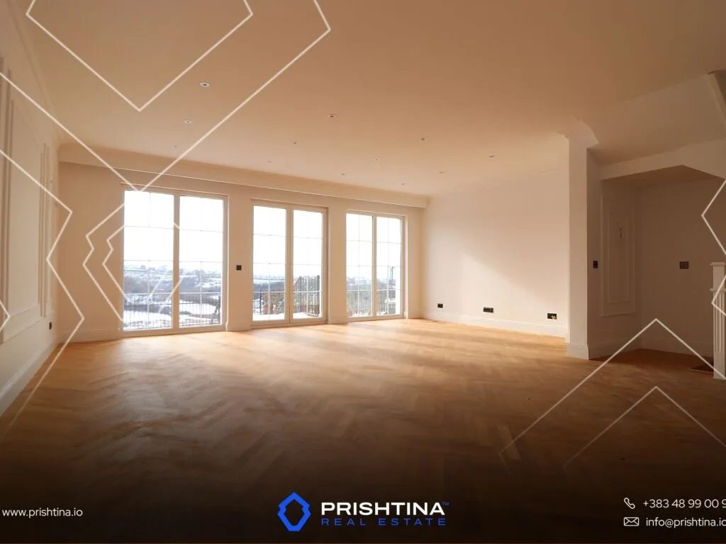 Shtëpi në #shitje 235m² + 30m² në Bernicë