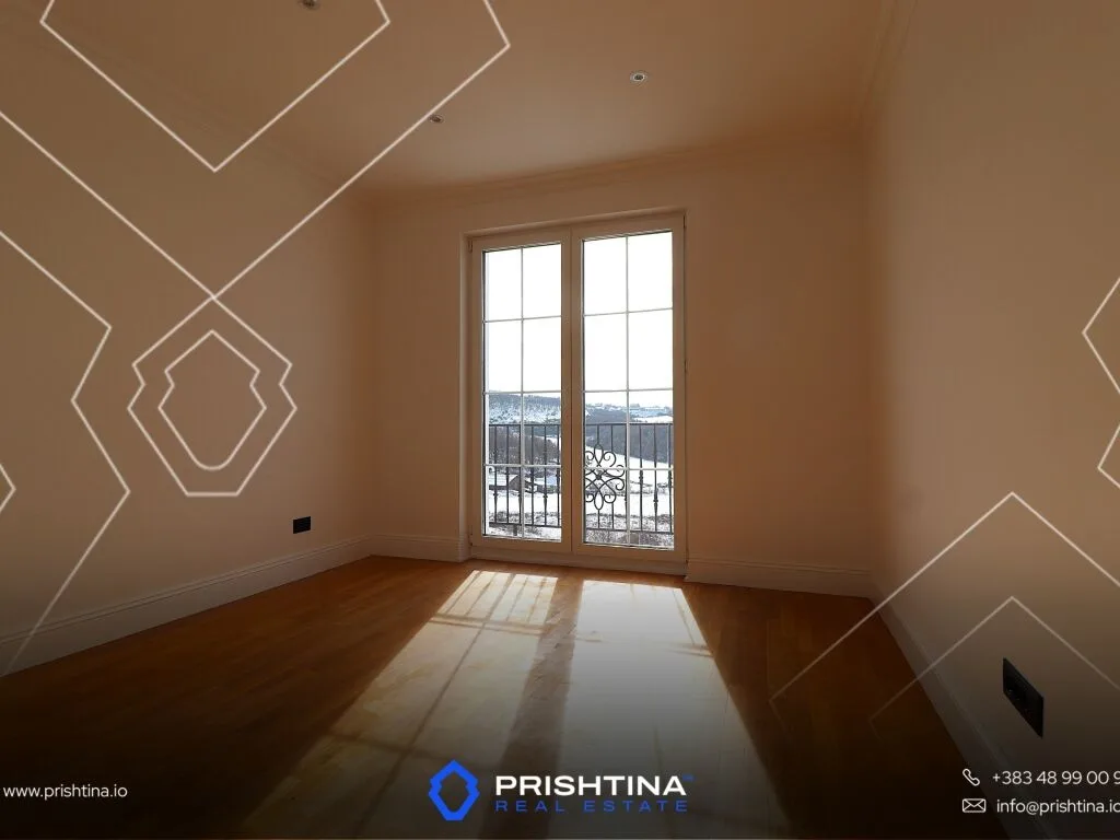 Shtëpi në #shitje 235m² + 30m² në Bernicë