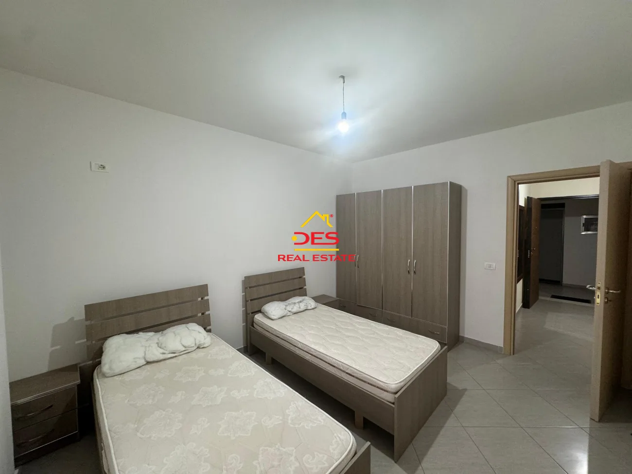 Jepet me qira apartament 2+1+2 te `ish kombinati i peshkut vlorë