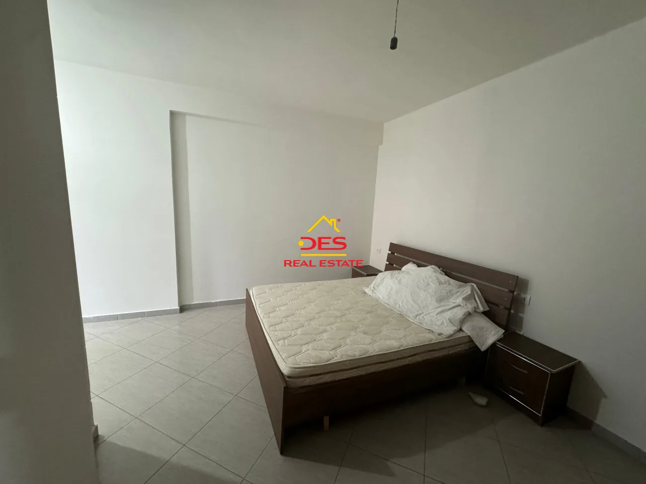 Jepet me qira apartament 2+1+2 te `ish kombinati i peshkut vlorë