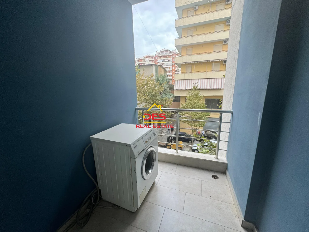 Jepet me qira apartament 2+1+2 te `ish kombinati i peshkut vlorë