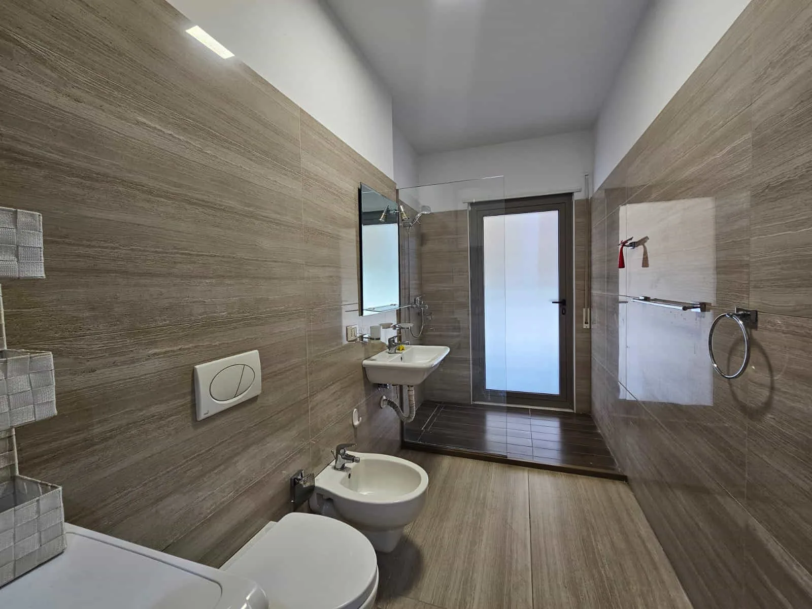 Apartament ne shitje 3+1+2 tek Kompleksi Delijorgji (ID B13098) Tirane.