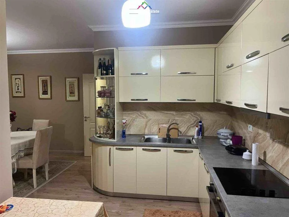 Apartament Ne Shitje 2+1 Ne Astir (ID B120778) Tirane