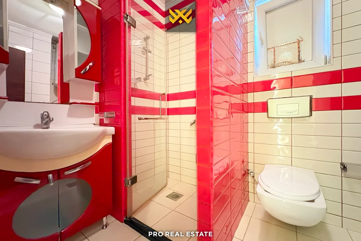 Banesë Penthouse 200m² me #QIRA te Mati 1