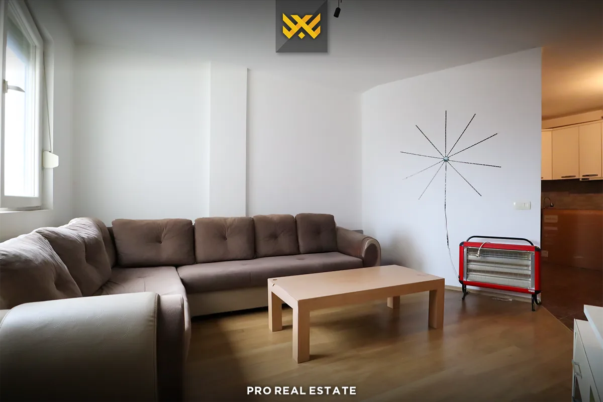 Banesë 85m² për #SHITJE në Tophane.