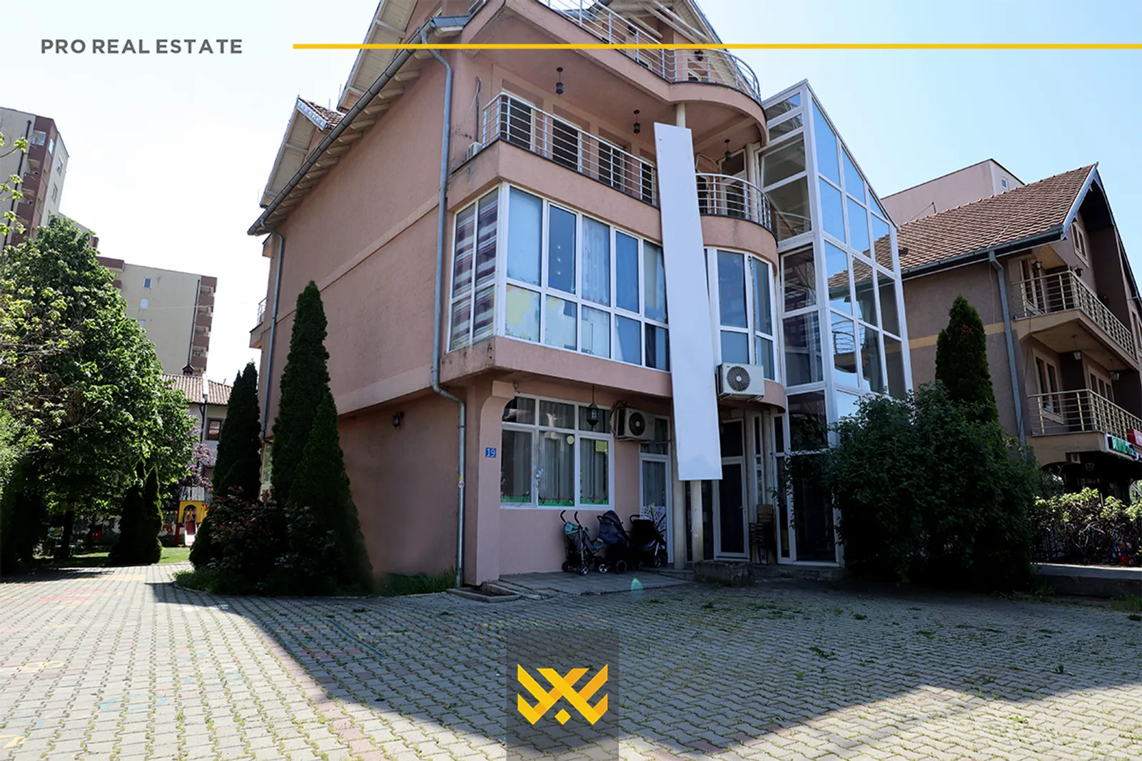 Shtëpi – Zyre 700m² me #QIRA në Emshir.