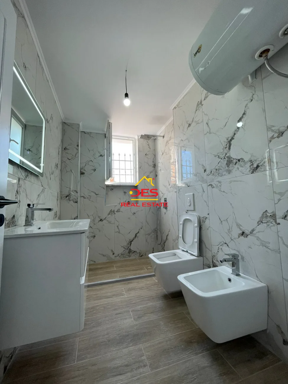 Shitet apartamente 1+1 pranë 21 dhjetorit,tiranë