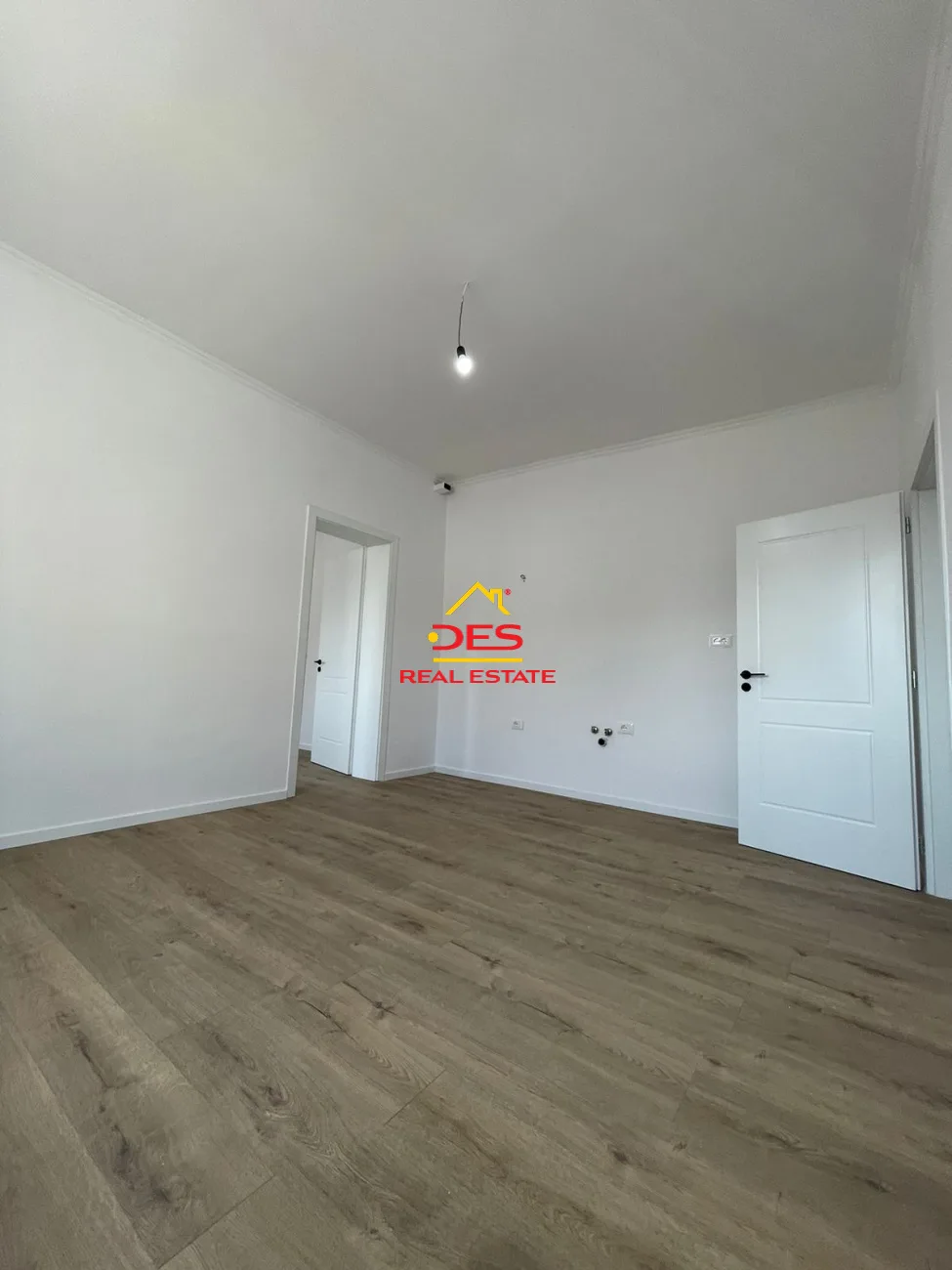 Shitet apartamente 1+1 pranë 21 dhjetorit,tiranë