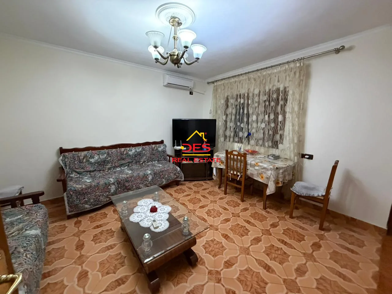 Shitet apartament 1+1 në lagjen ‘5 maj’, elbasan.