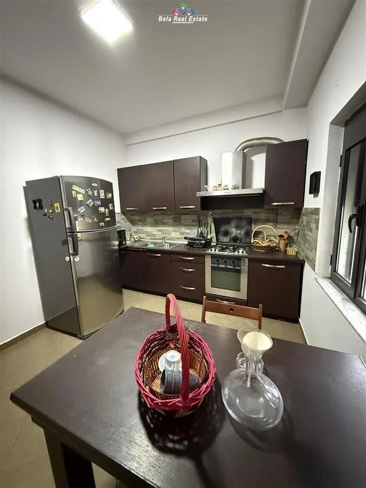 Kat Vile Me Qera 1+1 Tek Ish Tregu Elektrik (ID BV22349) Tirane