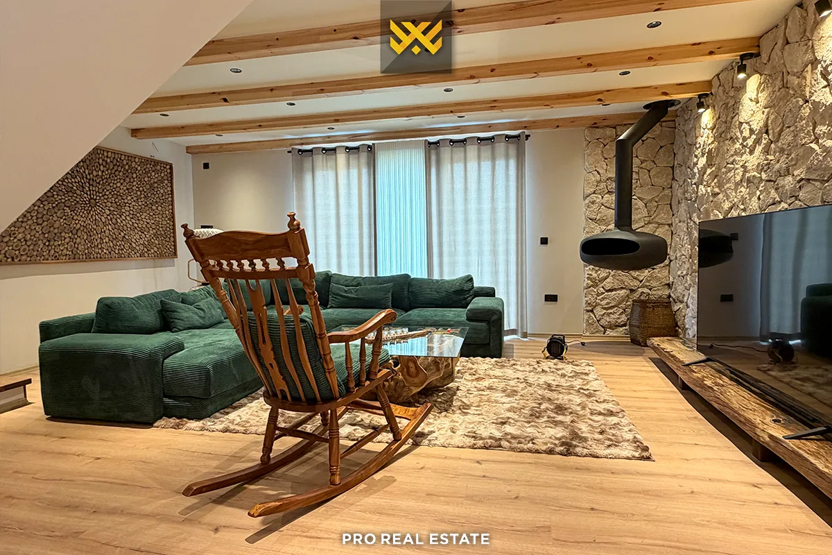 Villë 102m² për #SHITJE në Novobërdë