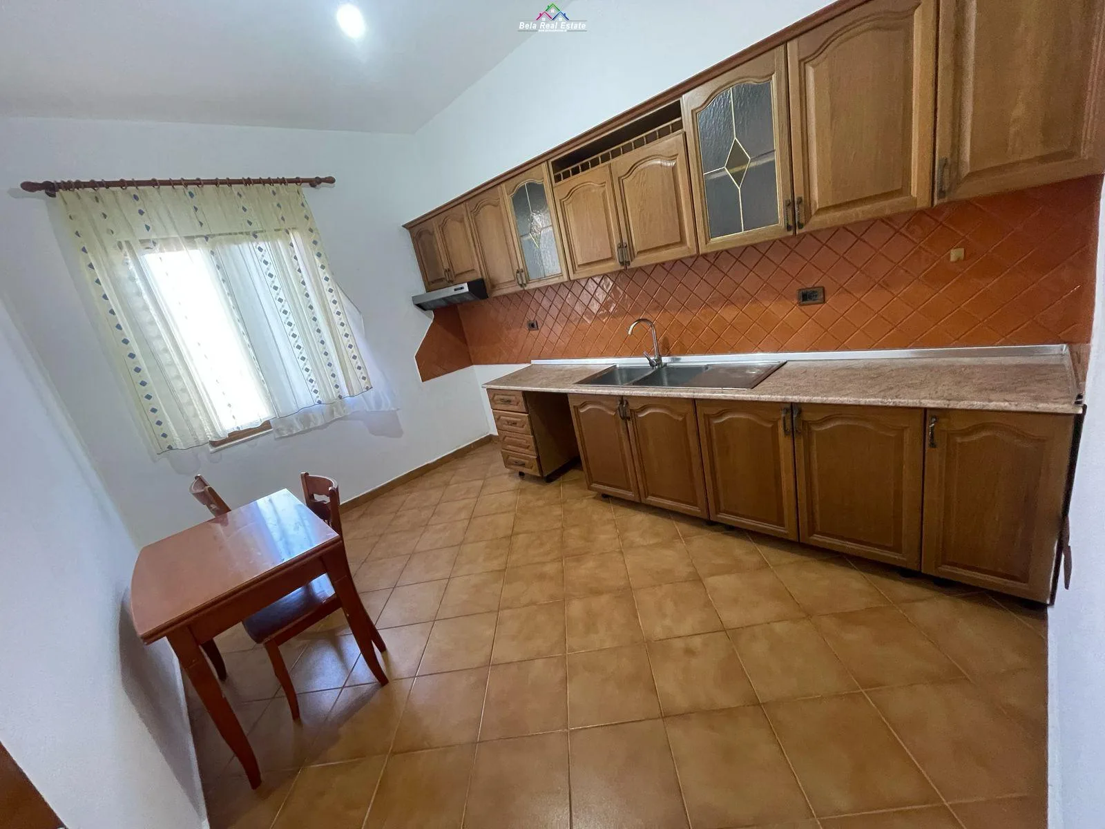 Kat Vile Me Qera 2+1 tek Varri i Bamit  (ID BV22401) Tirane