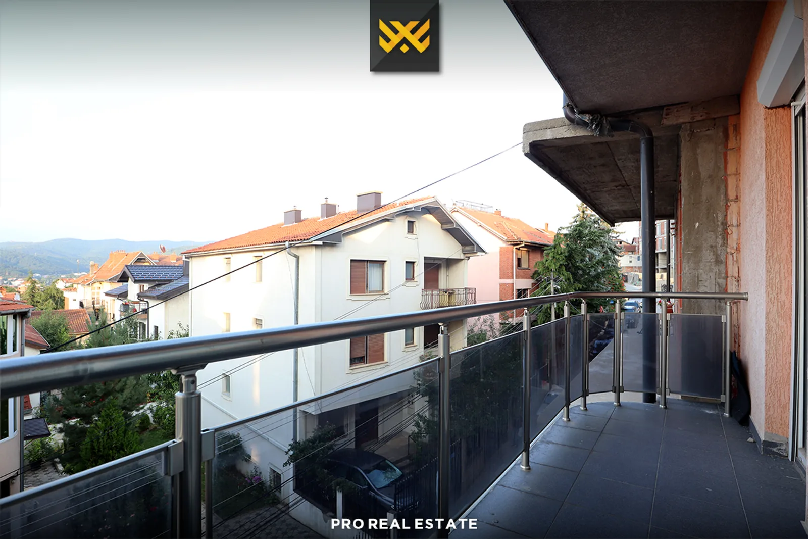 Shtëpi – Lokal 865m² me #QIRA në Velani.