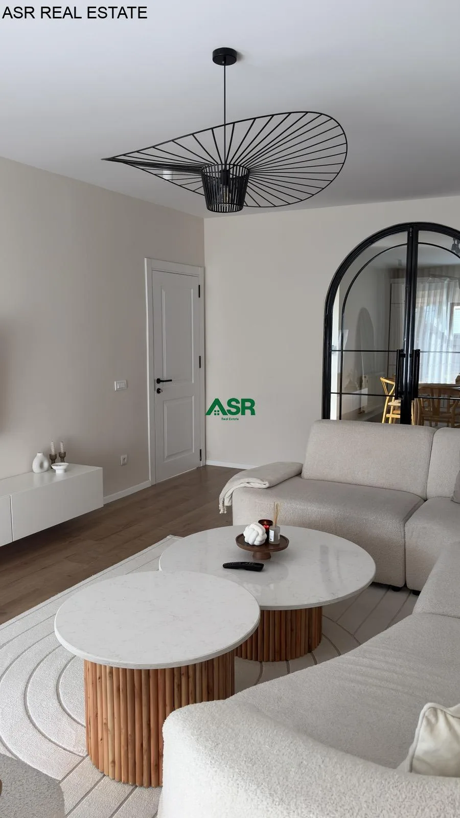 Shtëpi 420m² për SHITJE në Veternik