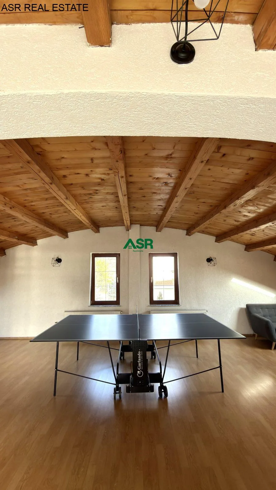 Shtëpi 420m² për SHITJE në Veternik